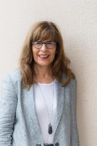 Shirley Farr